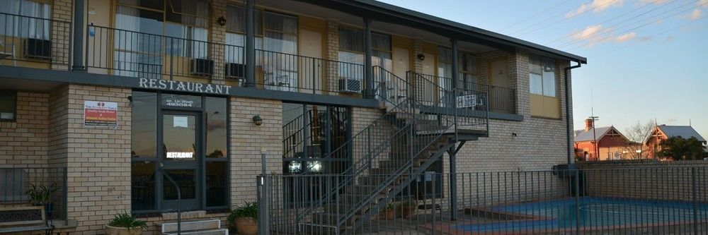 Adrian Motel Forbes Exterior foto
